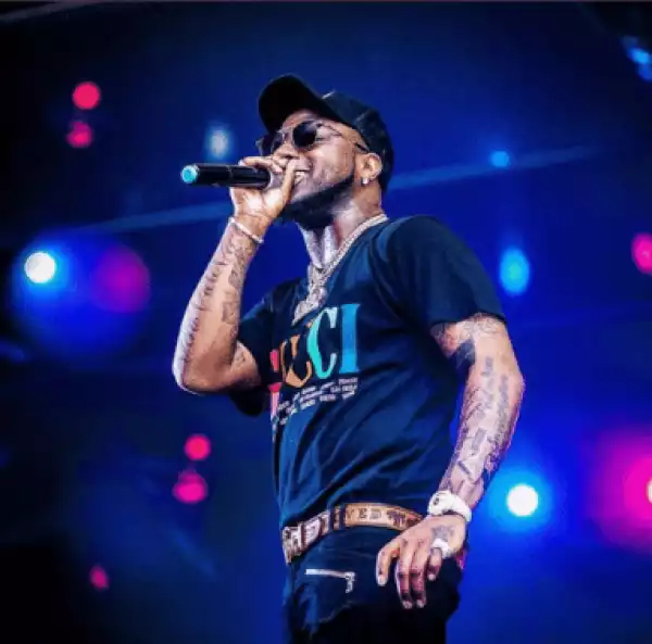 “We Rise By Lifting Others”- Davido Gifts Another Fan N1 Million